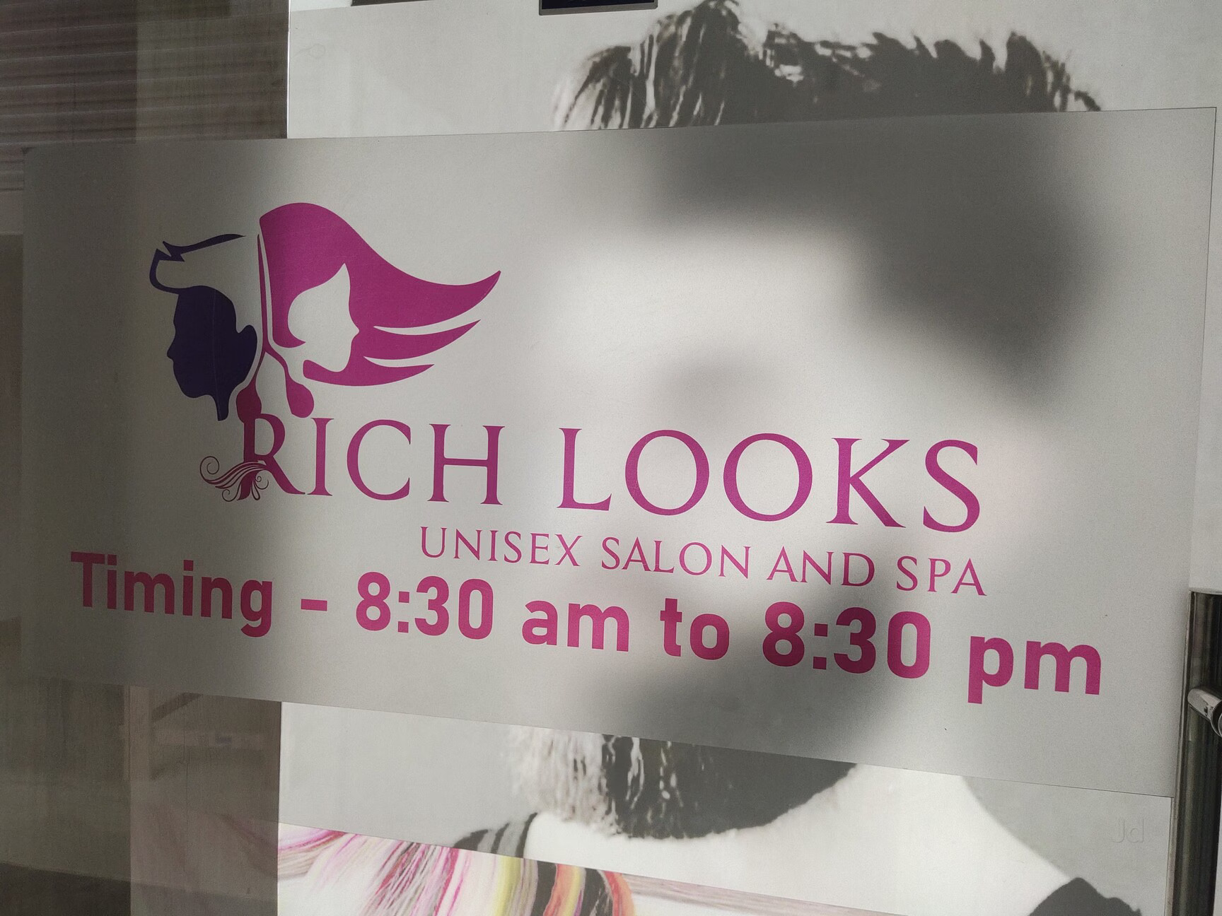 Rich Look Spa
