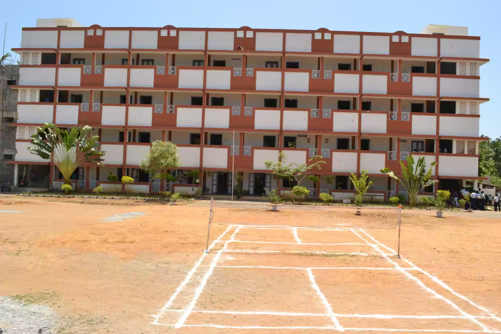 LAUREL SECONDARY SCHOOL TANJAVUR