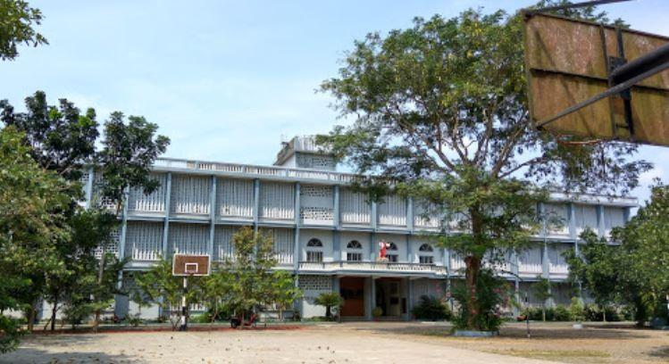 SANTA CRUZ PUBLIC SCHOOL AZHAPUZHA