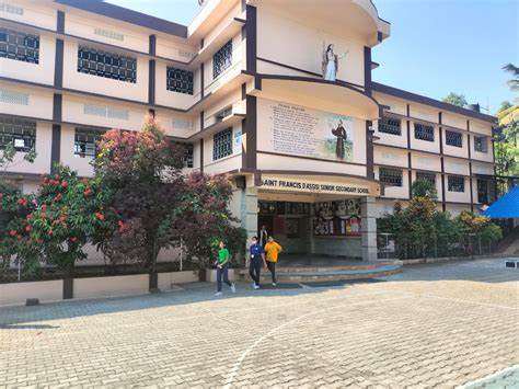 ST FRANCIES D'ASSISI SENIOR SECONDARY SCHOOL ERNAKKULAM