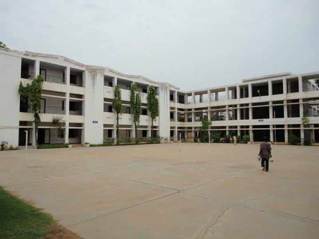 T.v.s Lakshmi Mat.hss, Tvs Nagar