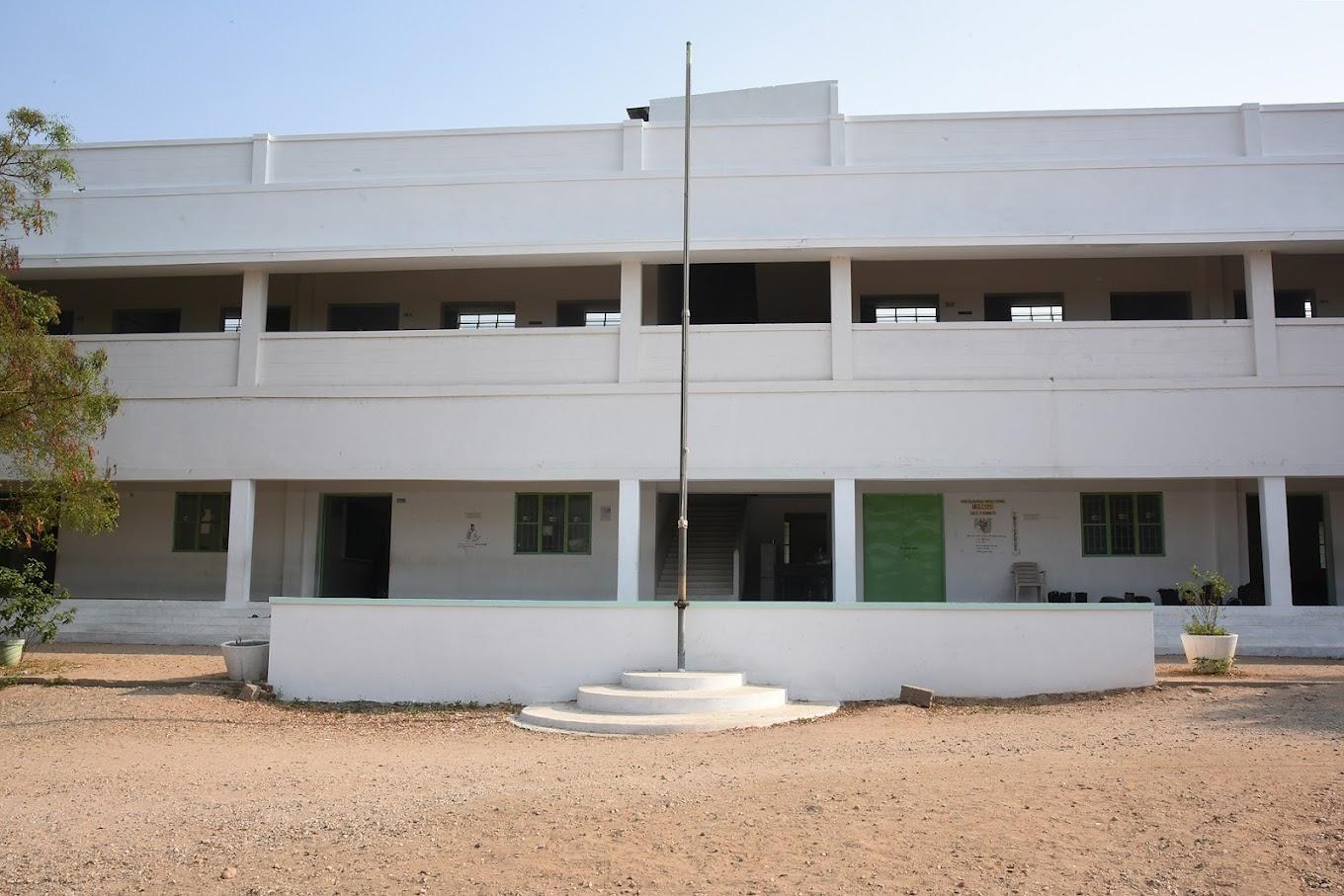 Sri Selvanayagi High School