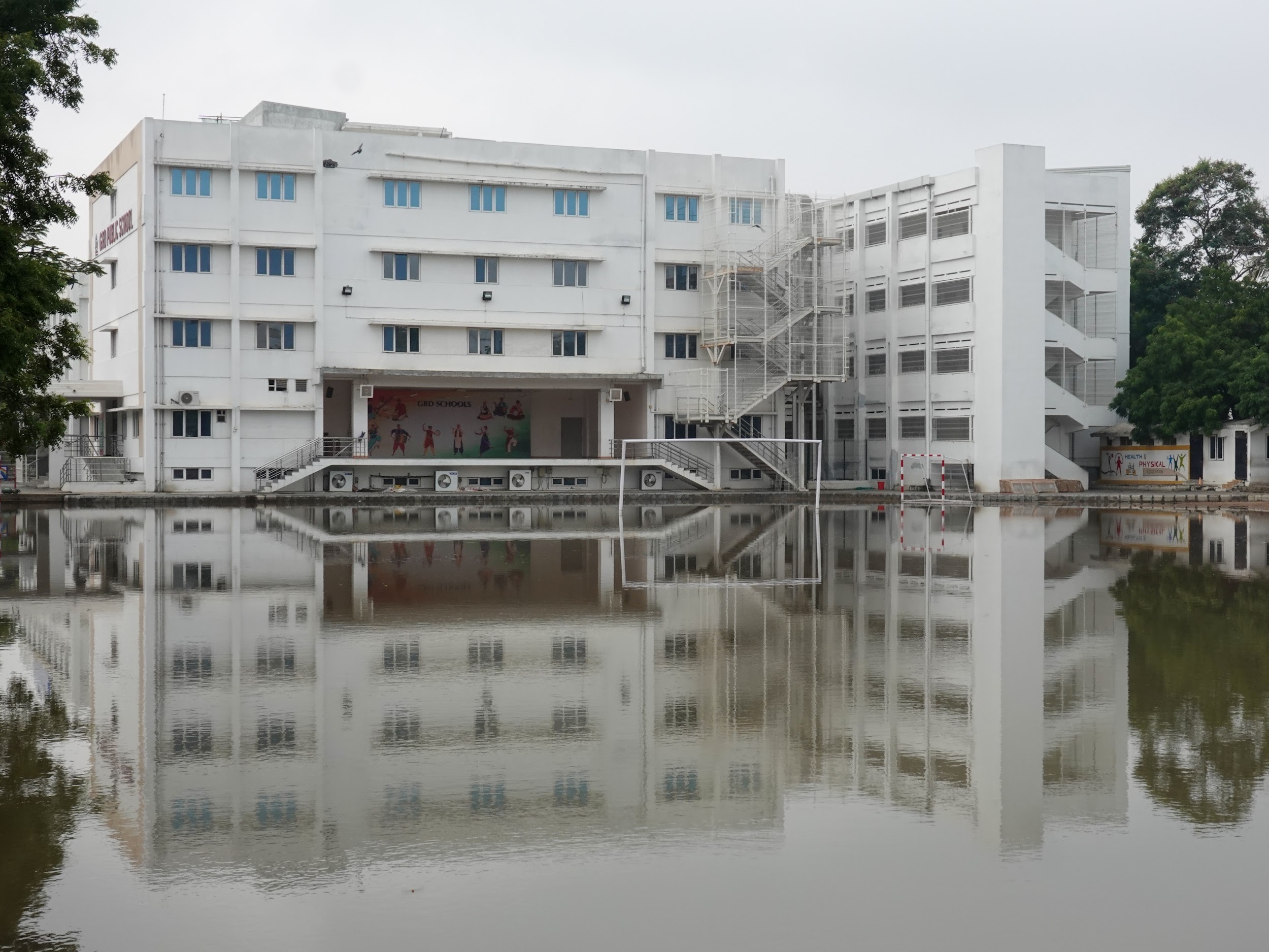 G.r.d.public School Sitra