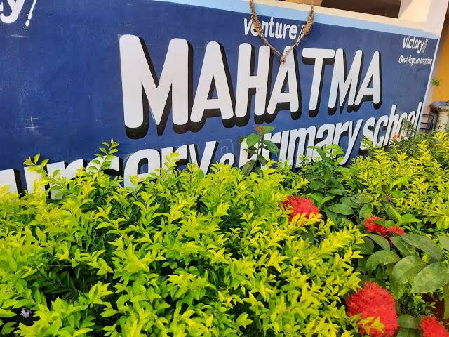 Mahathma Nps, Thumbaipatti