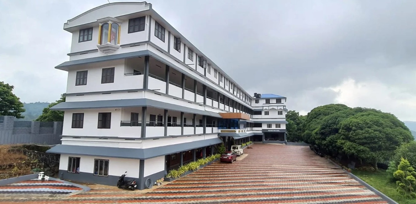 QUEEN MARY PUBLIC SCHOOL IDUKKI