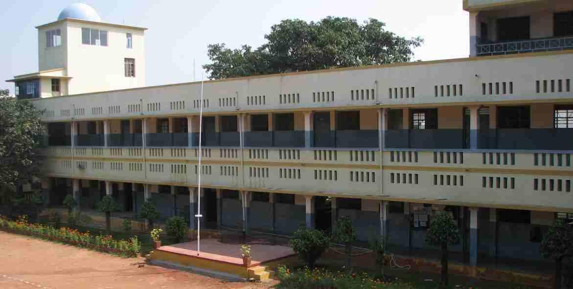MKET'S LAKSHMANRAO KRILOSKAR ENGLISH MEDIUM SCHOOL