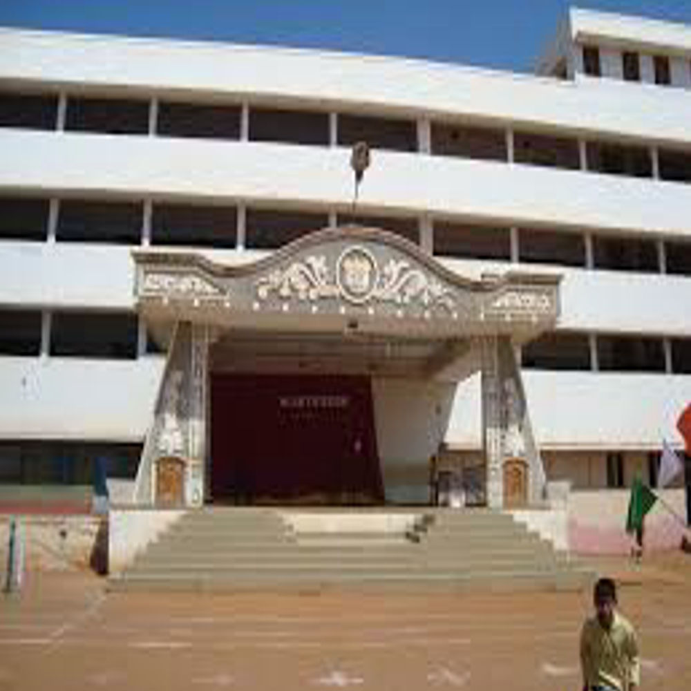 MONTESSORI E.M HIGH SCHOOL